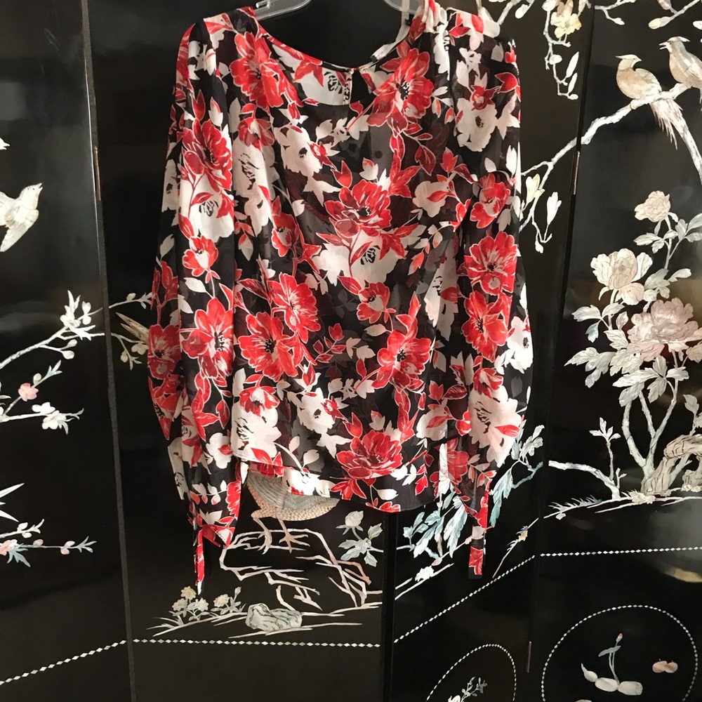 🍎Floral with camisole top NWT